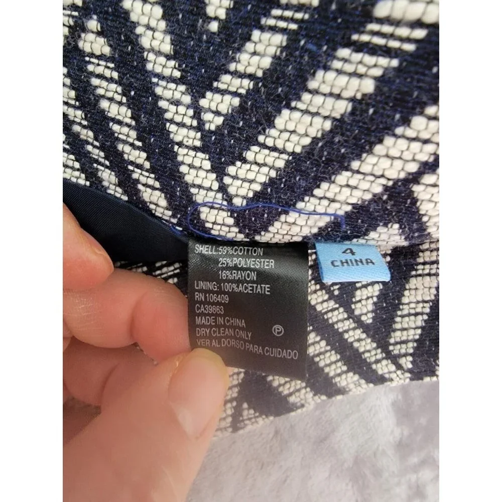 Antonio Melani Women's Size 4 Pencil Skirt geometric navy blue white‎